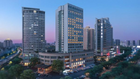 Kingdom Hotel - Free three meals